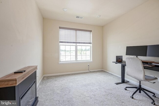 Building Photo - 5335 Palomino Ct
