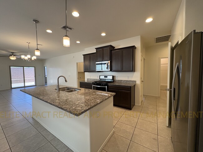 Building Photo - 7046 E Calle Arco Iris