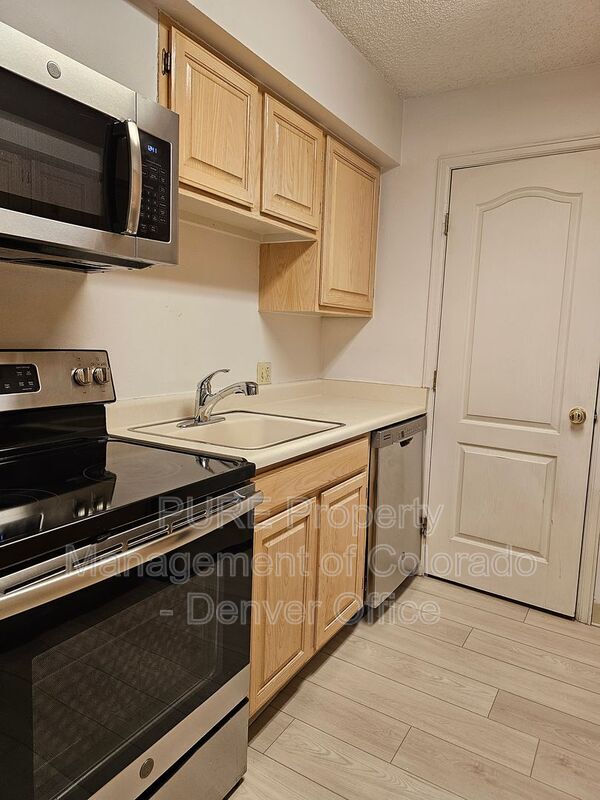 Building Photo - 1020 15th St