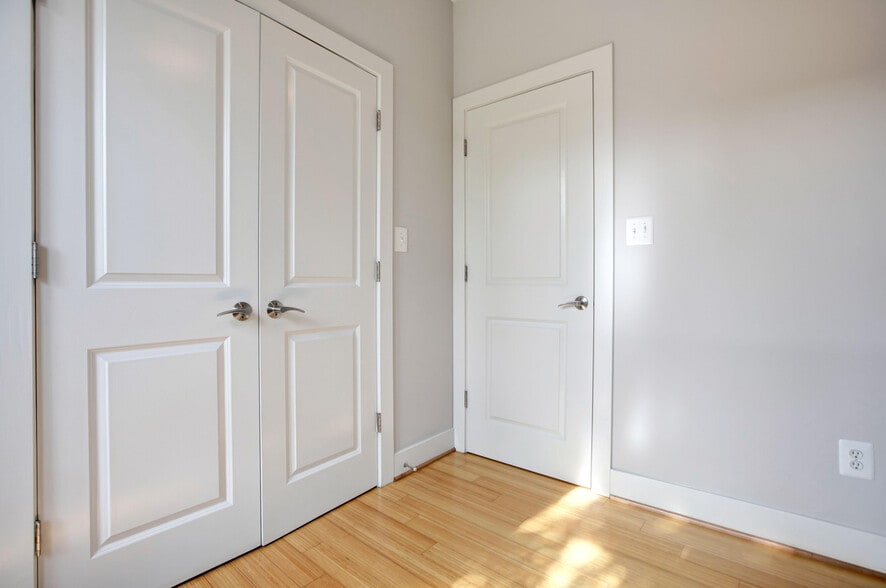 Building Photo - 1832 18th St NW