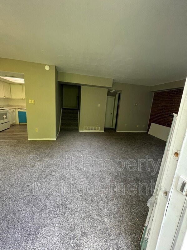 Primary Photo - 800 Windstream Way