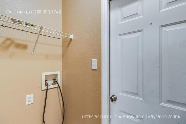 Building Photo - 6085 W Bolivar St