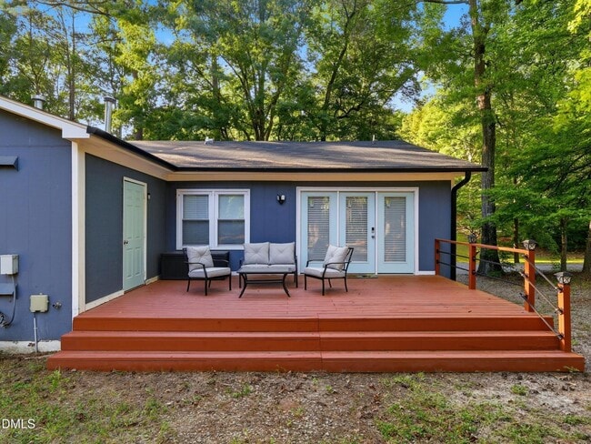 Building Photo - Updated Cary Townhome with Smart Features Near RTP & RDU