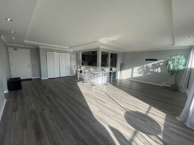 Building Photo - 9445 Kenton Ave