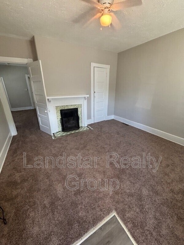 Building Photo - 143 Harlan Ave
