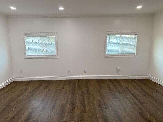 Building Photo - 7217 Eckstrom Ave