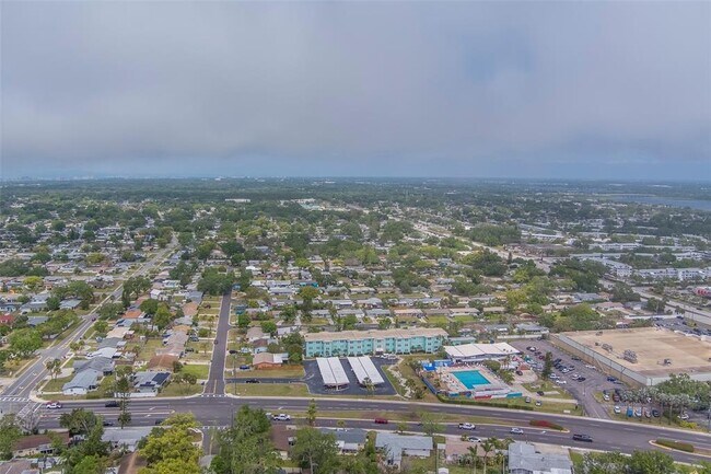 Building Photo - 11424 79th Ave