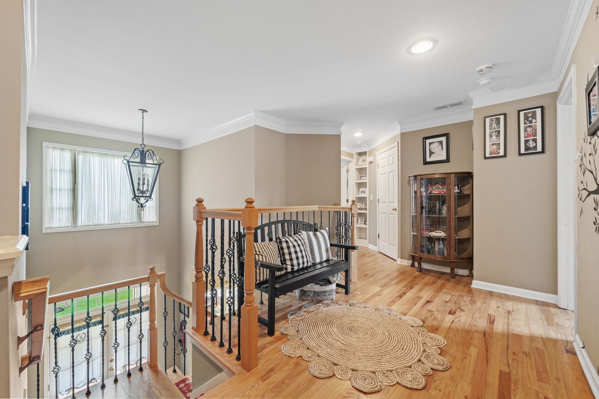 Upstairs landing - 600 Lyndhurst Cir