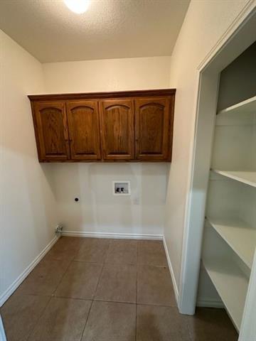 Building Photo - 3310 Silver Oaks Dr