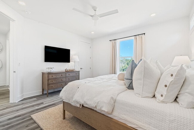 Building Photo - 24 Annabella St