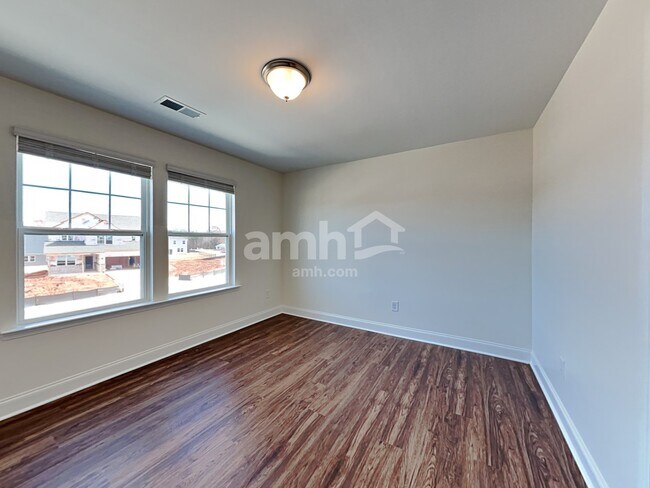 Building Photo - 5981 Hagar Vly Dr