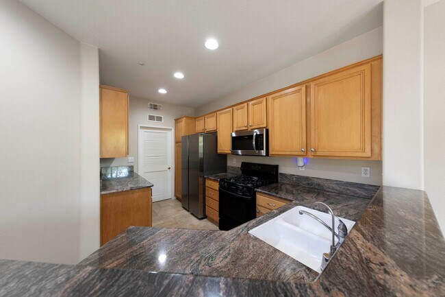 Building Photo - Irvine - Gated Northwood Point Townhome!