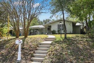 Building Photo - 1109 Edgewood Ave