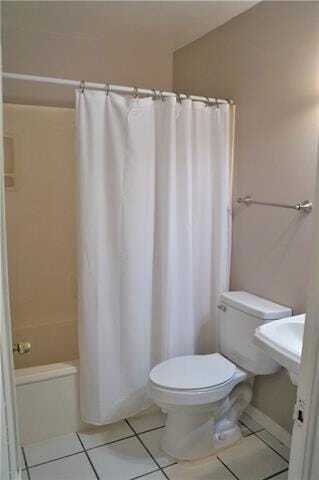 Building Photo - 212 W 20th Ave