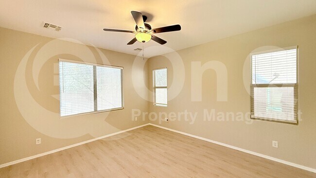 Building Photo - 862 East Gold Dust Way