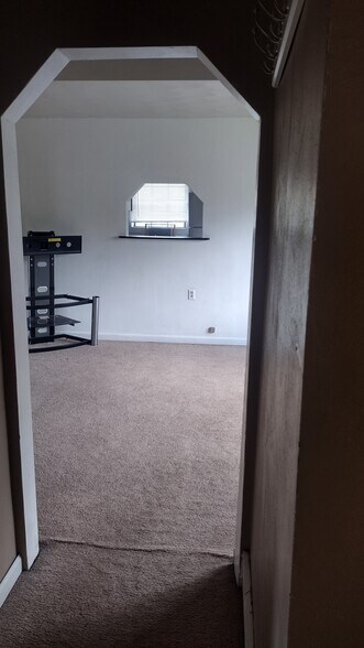 Building Photo - 117 State St