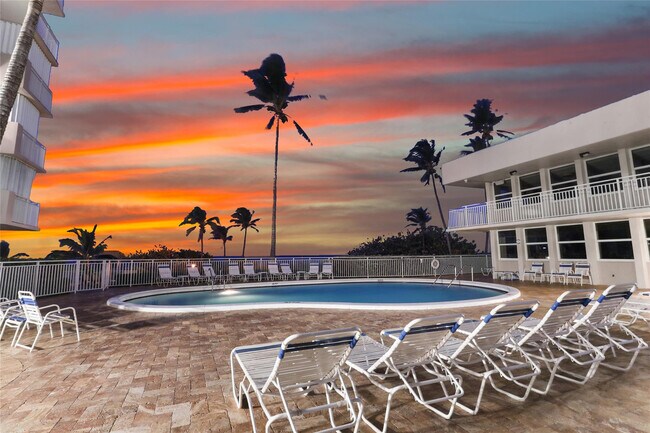 Building Photo - 5200 N Ocean Blvd