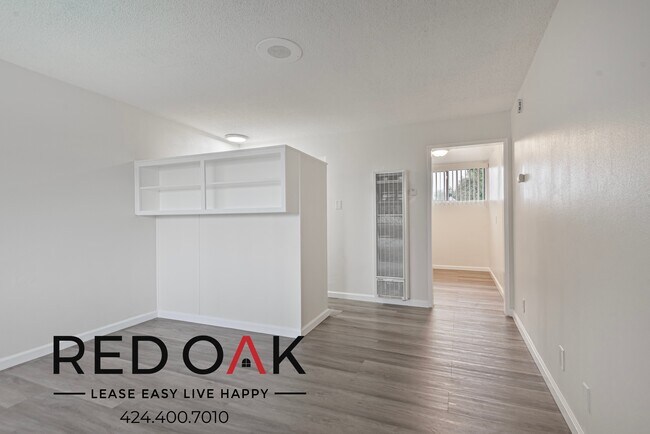 Building Photo - 12211 S Manor Dr