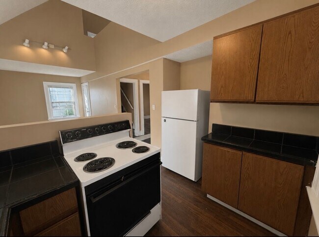 Building Photo - 117 Westmoreland Terrace