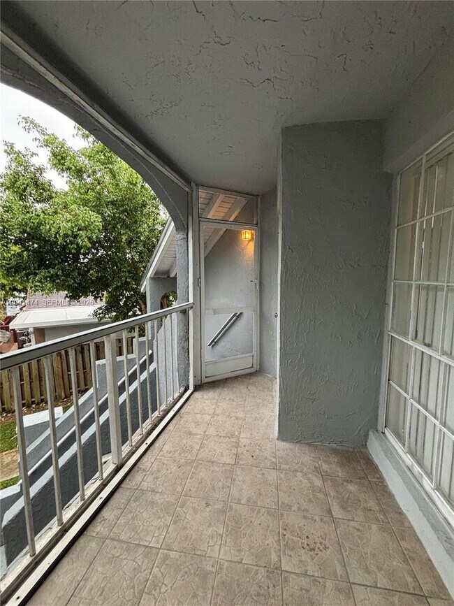 Building Photo - 15655 SW 74th Cir Dr