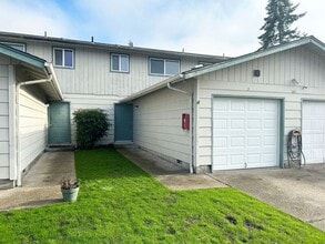 Building Photo - 267 S 40th St