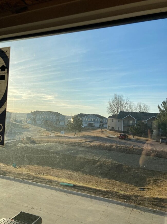 Building Photo - Apache View Condos