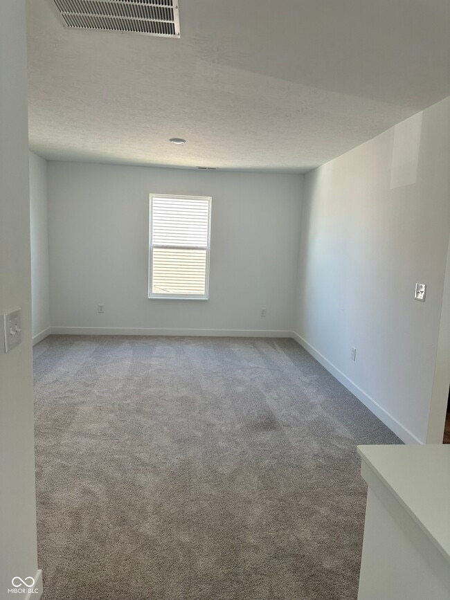 Building Photo - 8560 Tripp Rd