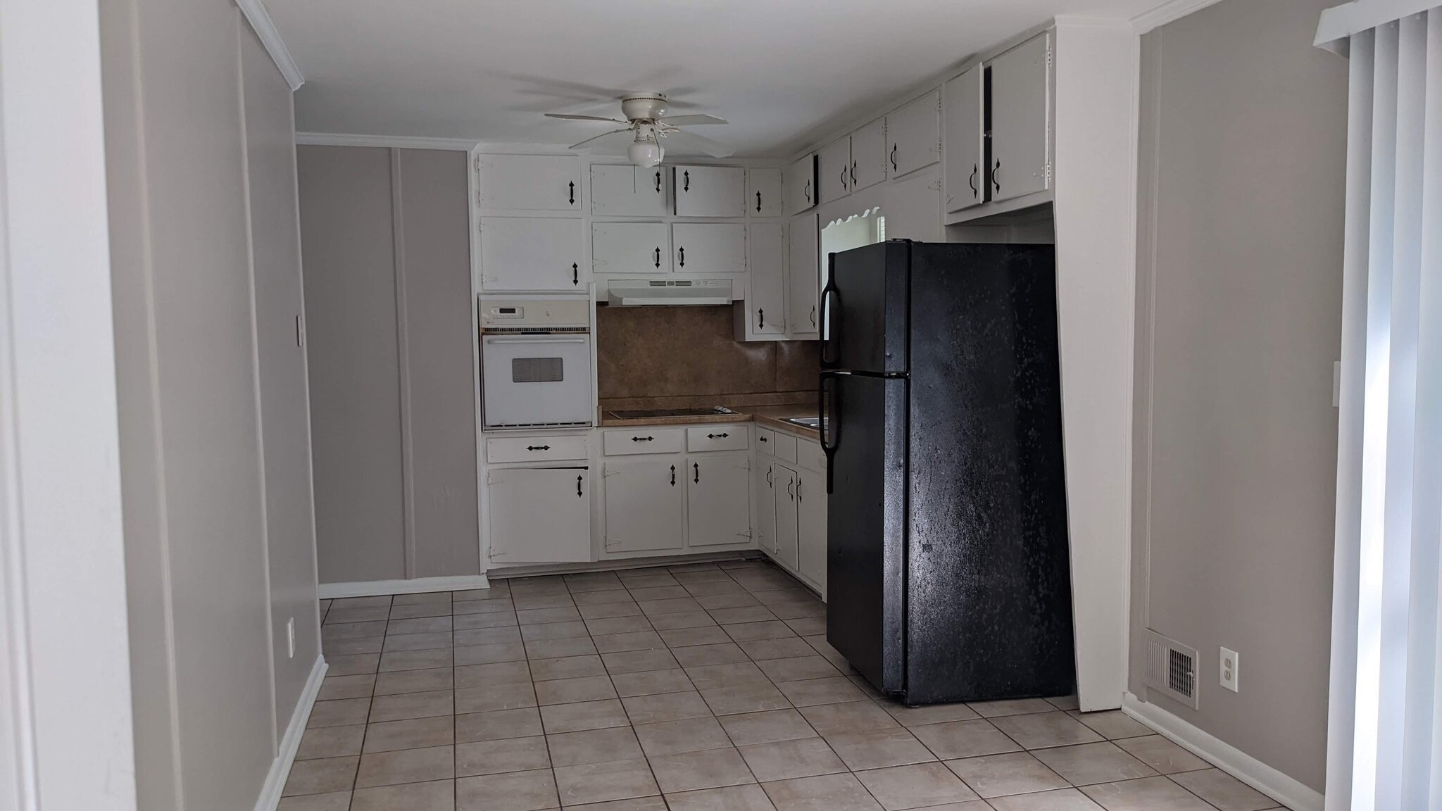 Building Photo - 2679 Sherlock Dr