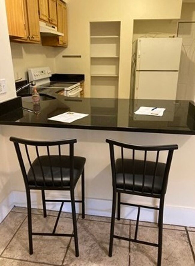 Building Photo - Brighton 4 Bed Available now