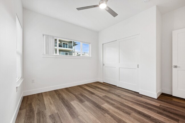 Building Photo - 22 Maiaku St