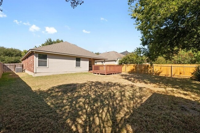 Building Photo - 10409 Yellowstone Dr