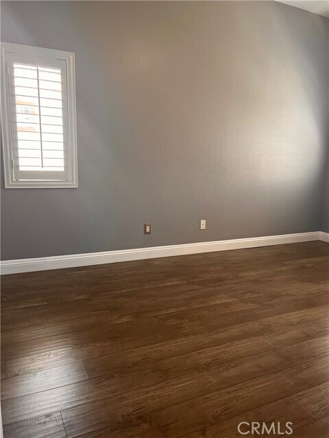 Building Photo - 2940 Vía Toscana