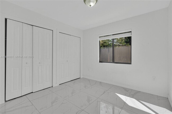 Building Photo - 2490 NW 44th St