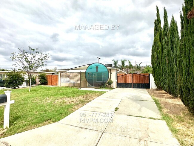 Building Photo - Charming Riverside Home with RV Parking, S...