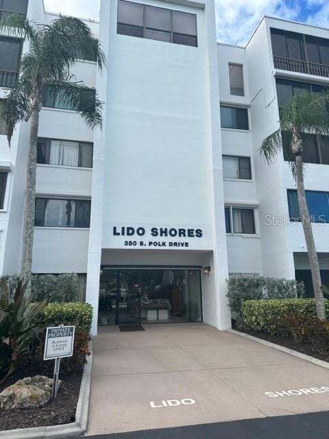 Building Photo - 350 S Polk Dr