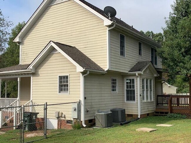 Building Photo - 2324 Buckstone Ct