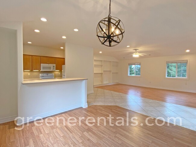 Building Photo - Large 2BR 1.75BA ADU in Beautiful Gated Co...