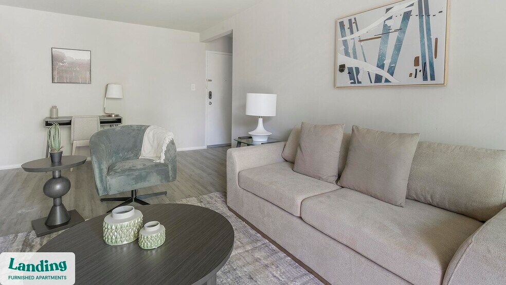 Building Photo - 6220 Springhill Dr