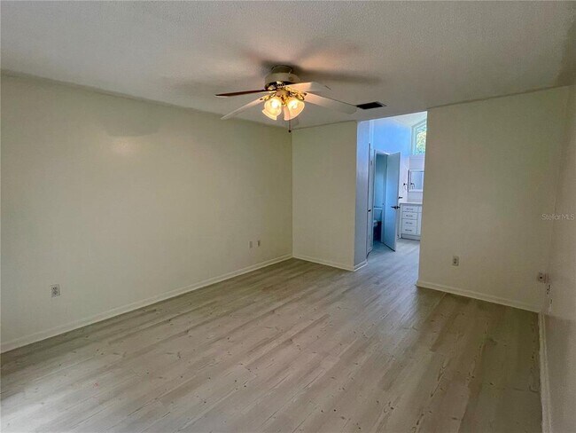 Building Photo - 117 Ridgecrest Dr
