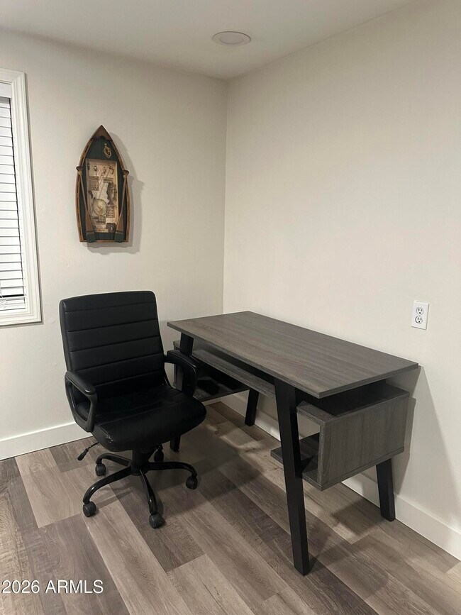 Building Photo - 304 N Mogollon Trail