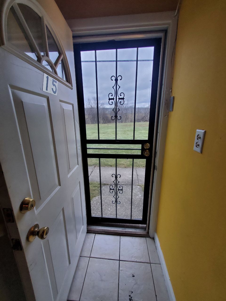 Building Photo - 23755 Banbury Cir