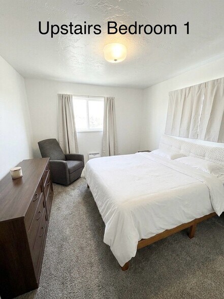 Building Photo - 376 S 500 E St