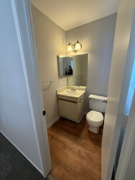 Building Photo - 1256 Oxford Manor Ct