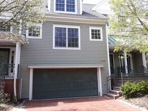 Building Photo - 344 Boylston St