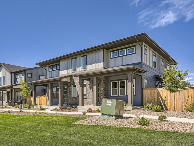 Building Photo - Spacious 4BR Home w/ Bonus Room in Cherry Creek School District!