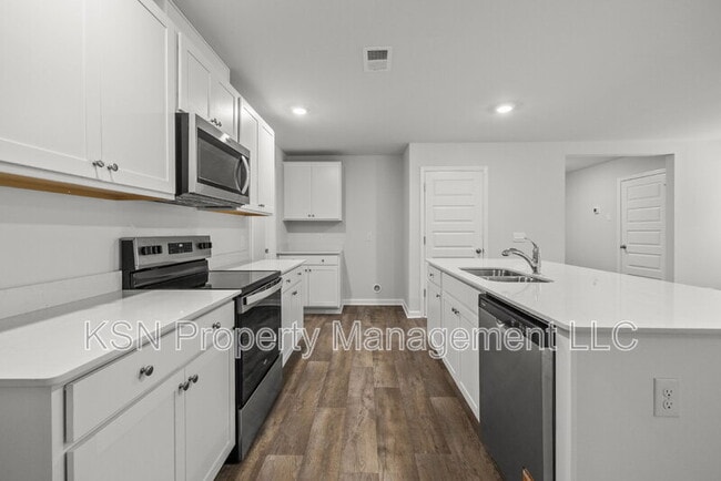 Building Photo - 129 Azure Dr