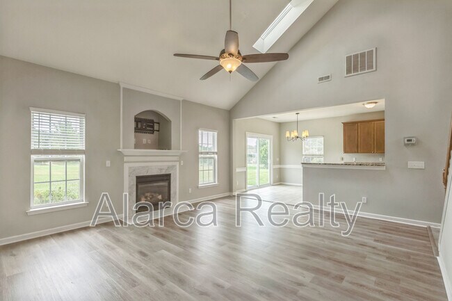 Building Photo - 1408 Crestgate Dr