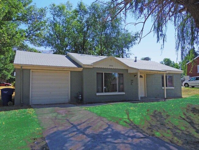 Building Photo - 3506 Eccles Ave