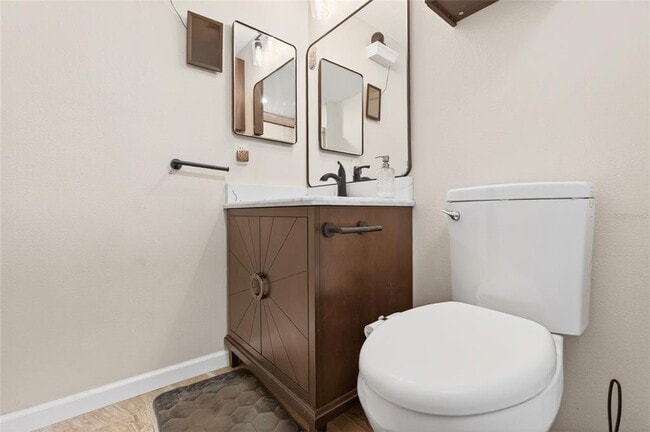 Building Photo - 210 Lake Charles Ct