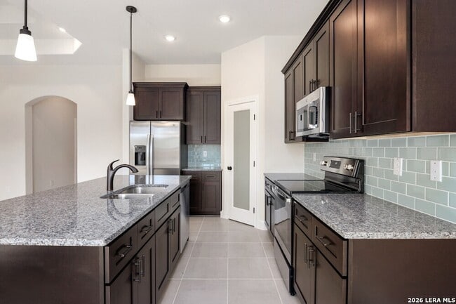 Building Photo - 405 Park Cir